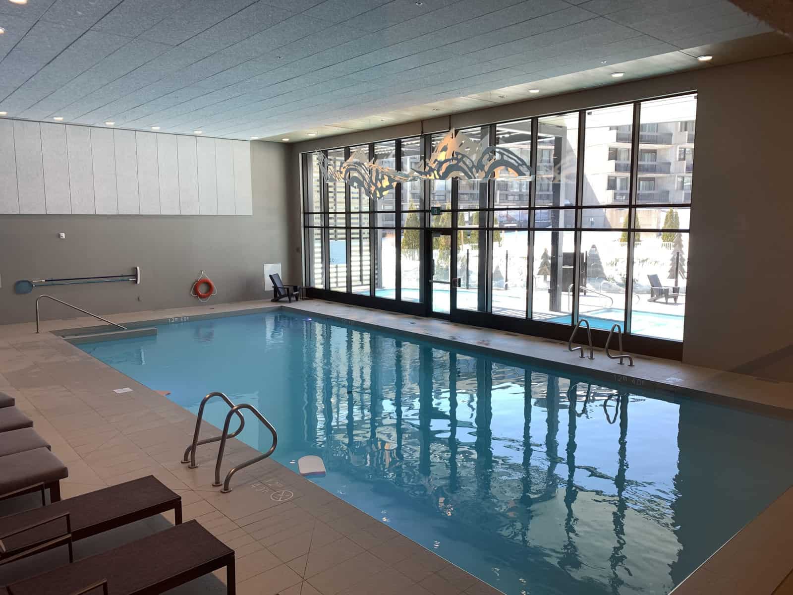 Avis&nbsp;: Delta Hotels Mont Sainte-Anne Marriott, Resort et Centre des Congrès | Marriott Bonvoy - Delta mont sainte anne piscine