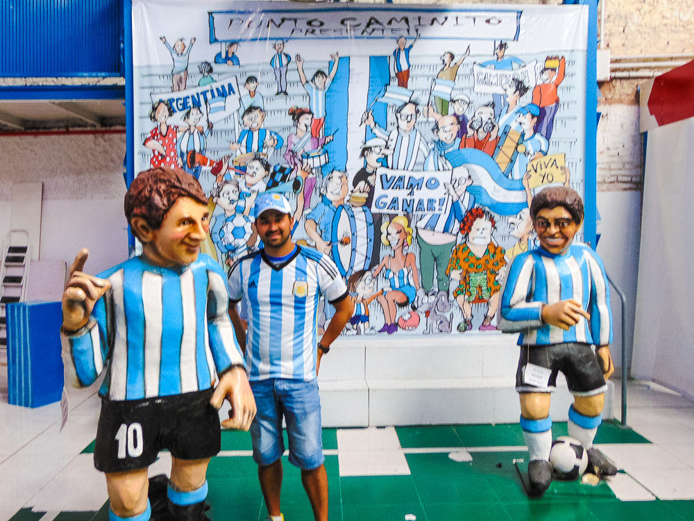 La Boca Avec Messi et Maradona