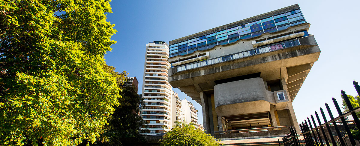 Travel Guide to Buenos Aires, Argentina - Bibliothèque nationale- Crédit office du tourisme Bueno Aires