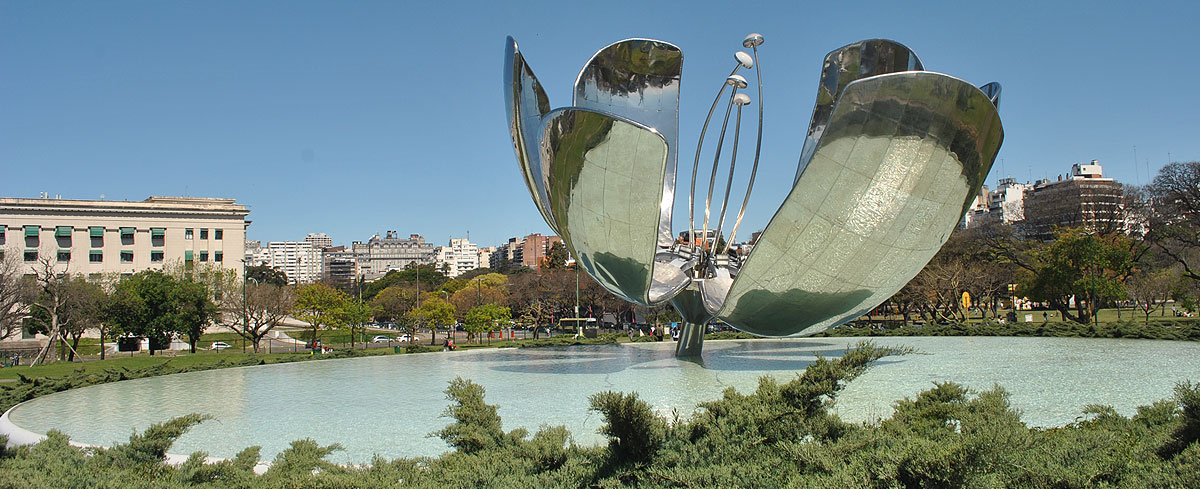 Travel Guide to Buenos Aires, Argentina - Floralis Generica- Crédit office du tourisme Bueno Aires