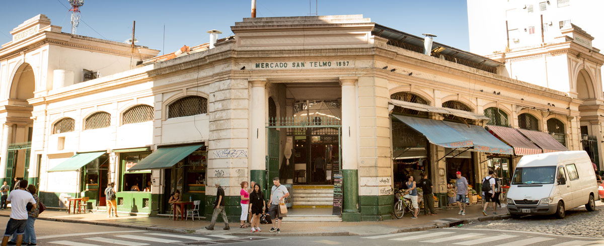 Travel Guide to Buenos Aires, Argentina - Marché de San Telmo- Crédit office du tourisme Bueno Aires