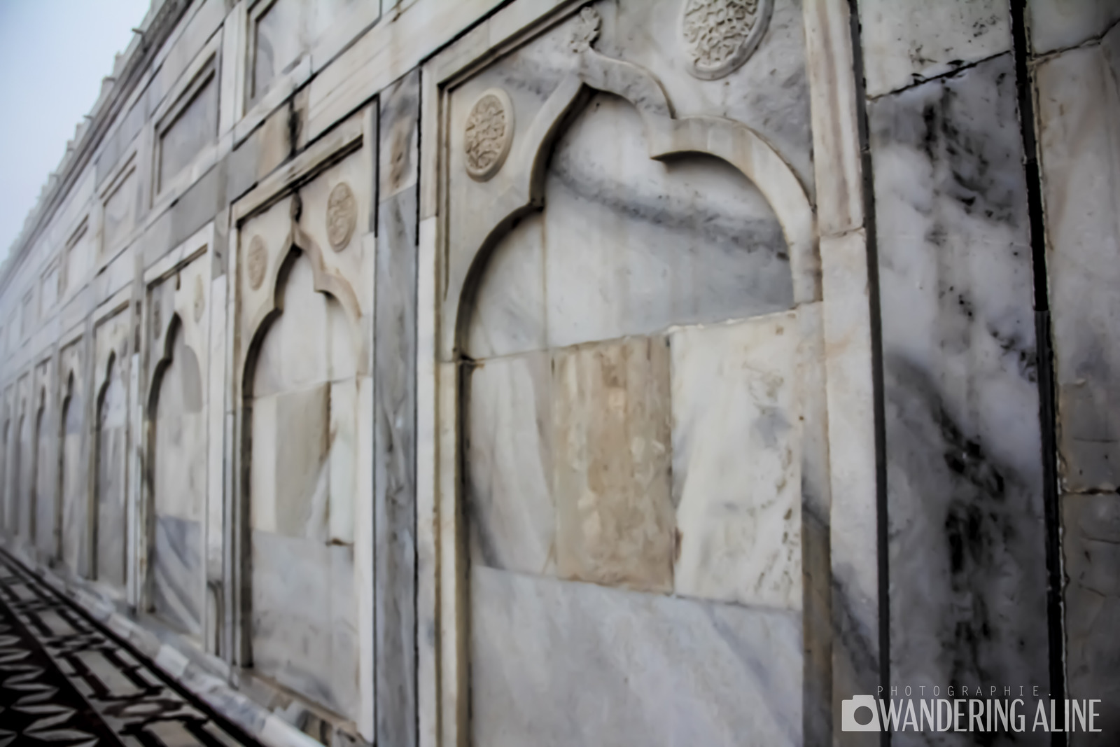Bucket List: Visiting the 7 Wonders of the World - Mur de marble