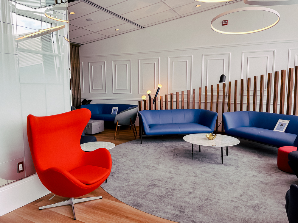Air France Montreal Lounge