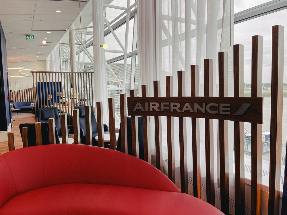 Air France Lounge Montreal YUL Airport Lounge Credit Card
