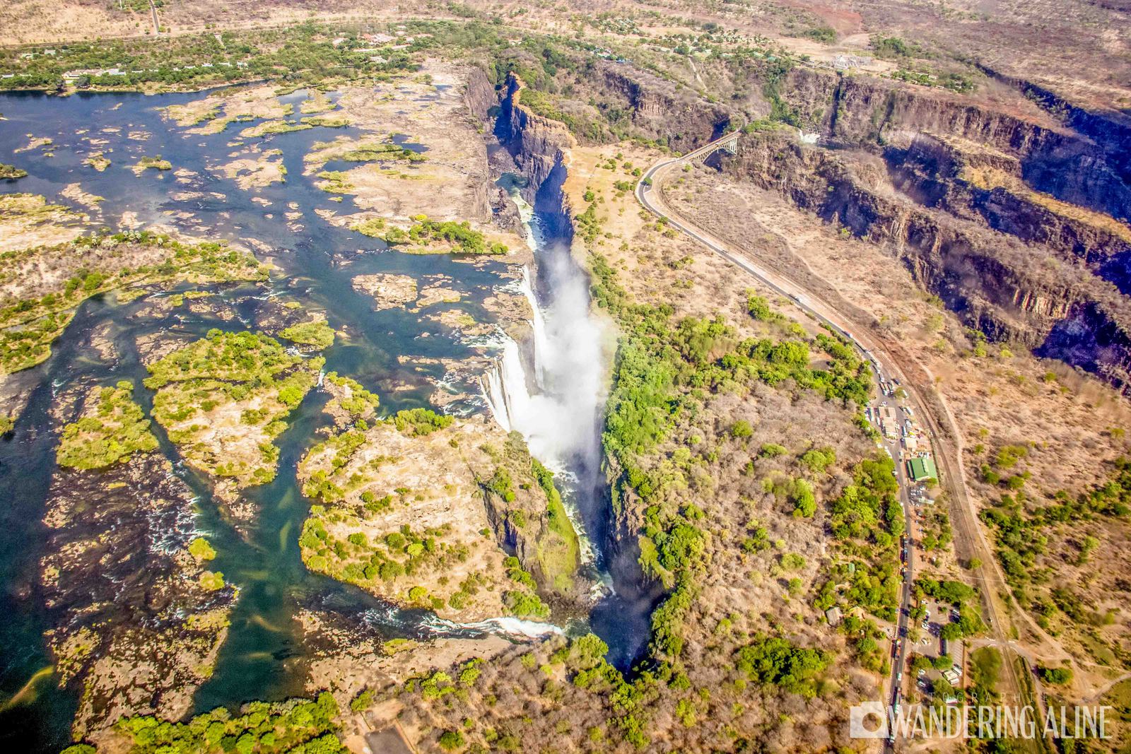 Victoria Falls: Travel guide | Itineraries and Must-See information - tour dhelicotere