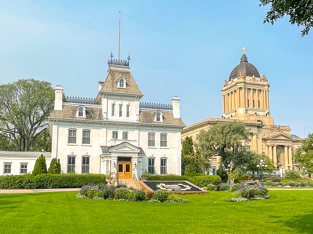 Palais législatif du Manitoba et résidence du Lieutenant-Gouverneur