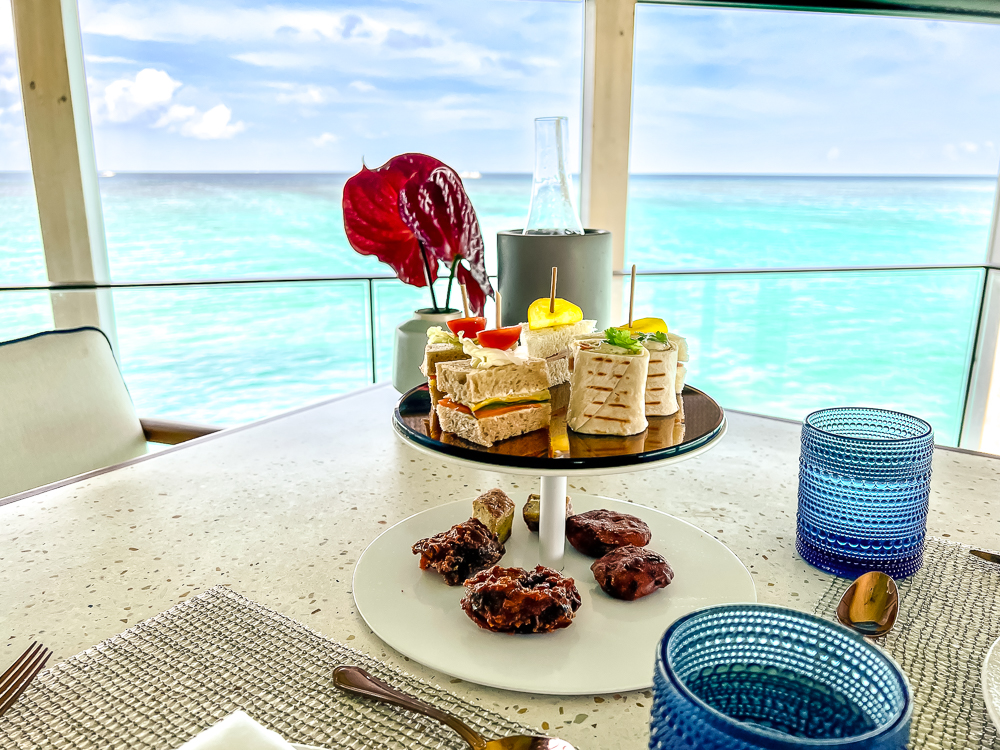Afternoon tea – The Ritz-Carlton Maldives, Fari Islands 1