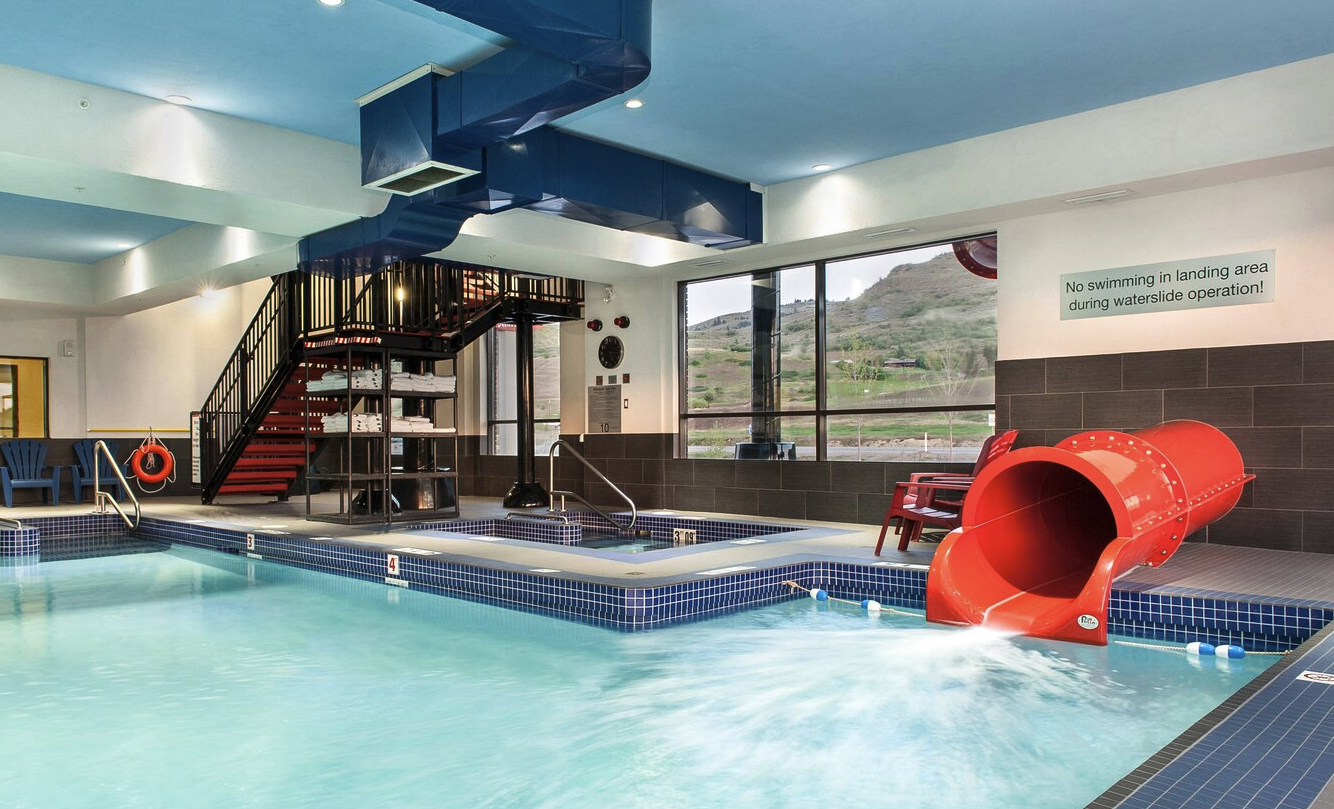 Canada&nbsp;: Les hôtels Marriott Bonvoy avec piscine et glissades d’eau - Fairfield Inn Suites Vernon