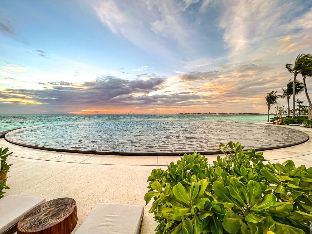The Ritz-Carlton Maldives , Fari Islands Resort 11