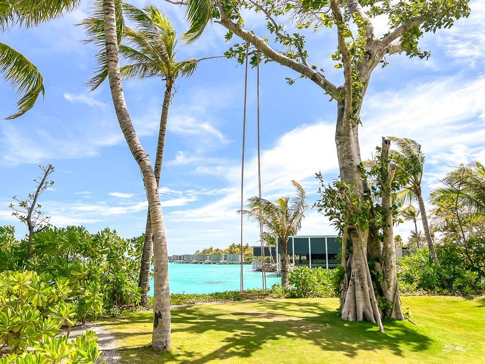 The Ritz-Carlton Maldives , Fari Islands Resort 2