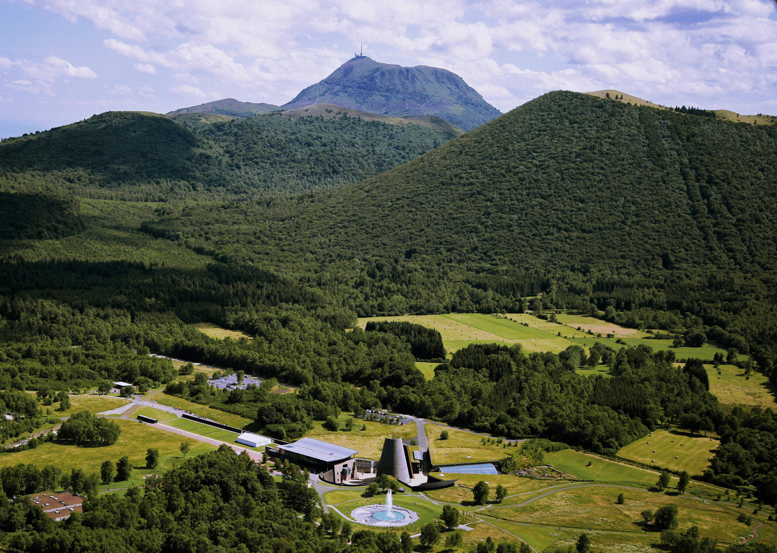 France&nbsp;: Travel guide Auvergne | Itineraries and Highlights - Parc Vulcania (63)
