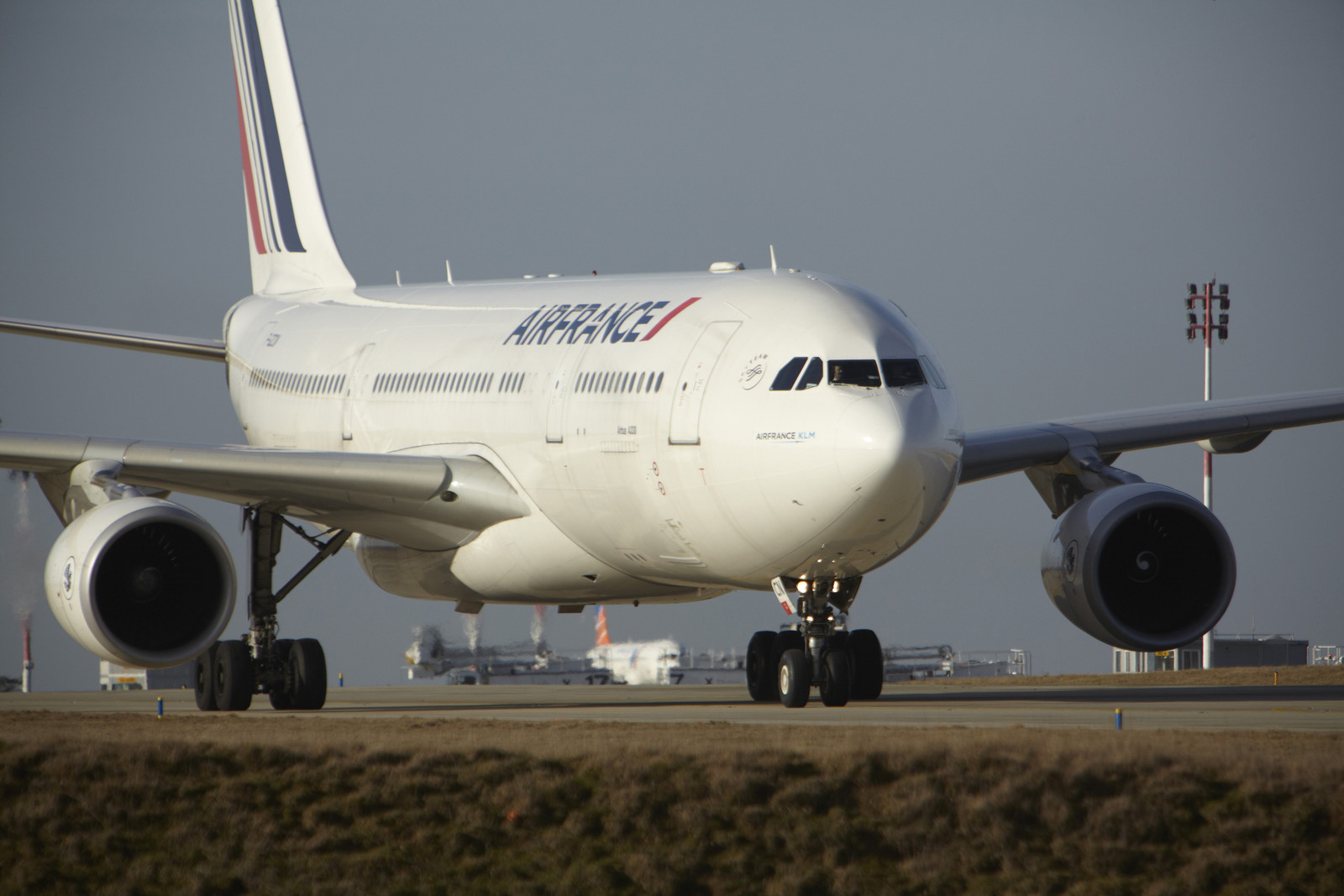 New Air France Flight: Quebec City to Paris (Summer 2022) - AirFrance A