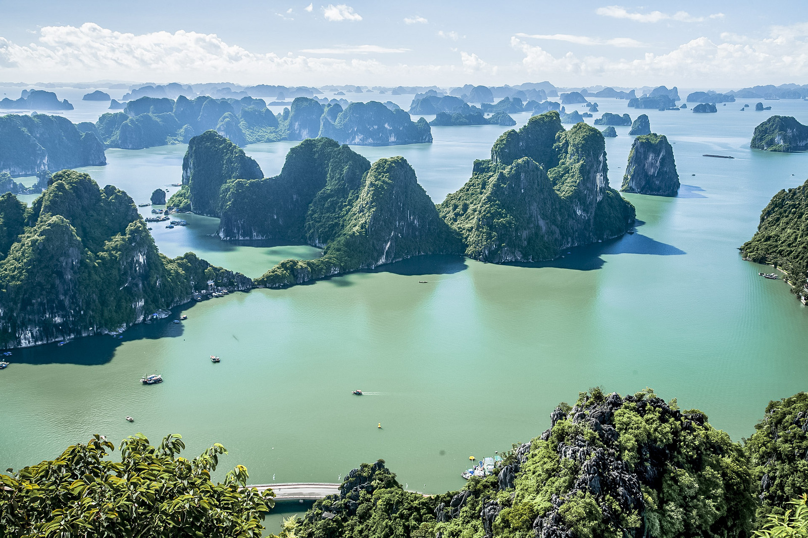 10 beautiful landscapes to discover with reward points - Baie de Ha Long 2