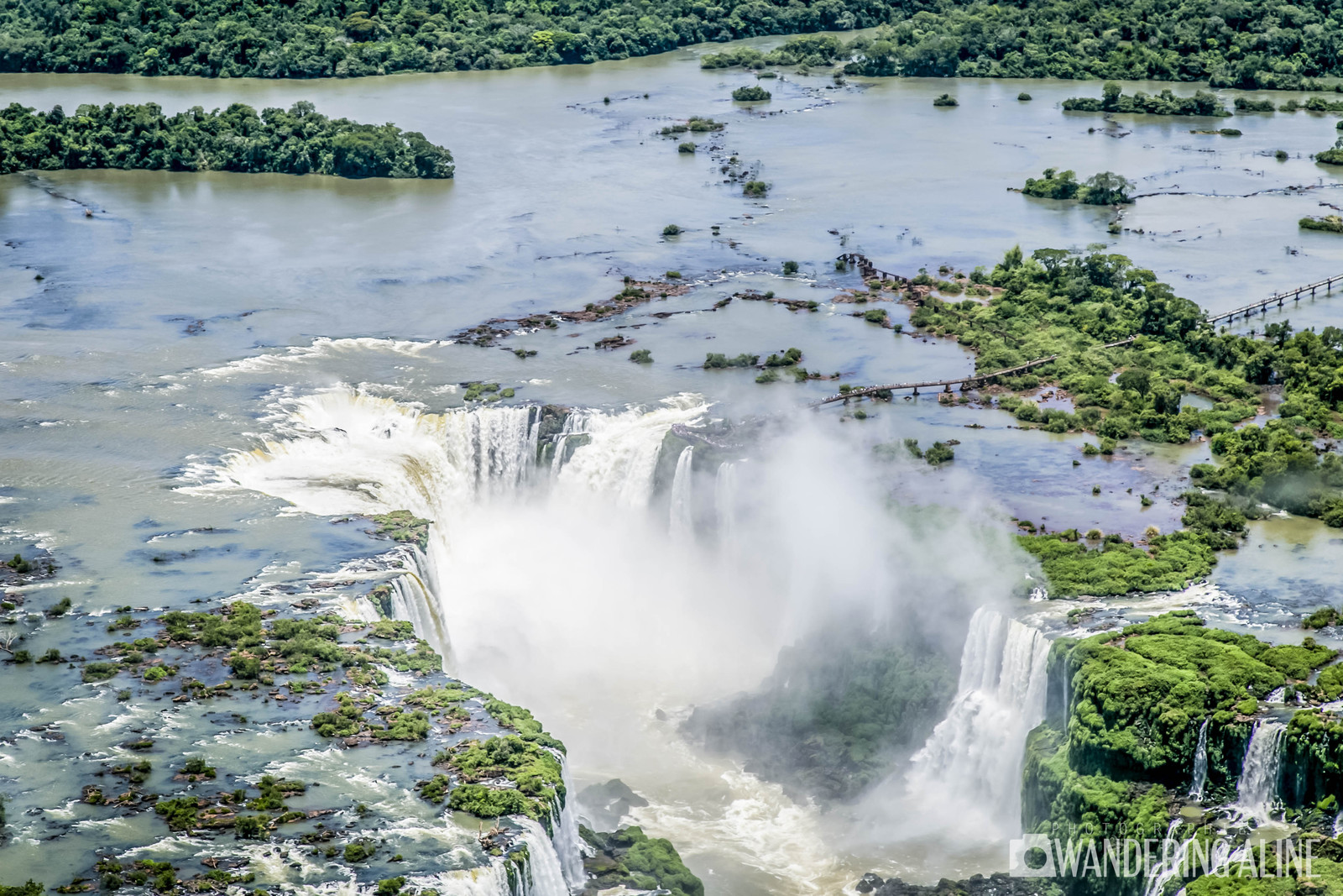 10 beautiful landscapes to discover with reward points - Vol hélicoptère Iguaçu 2