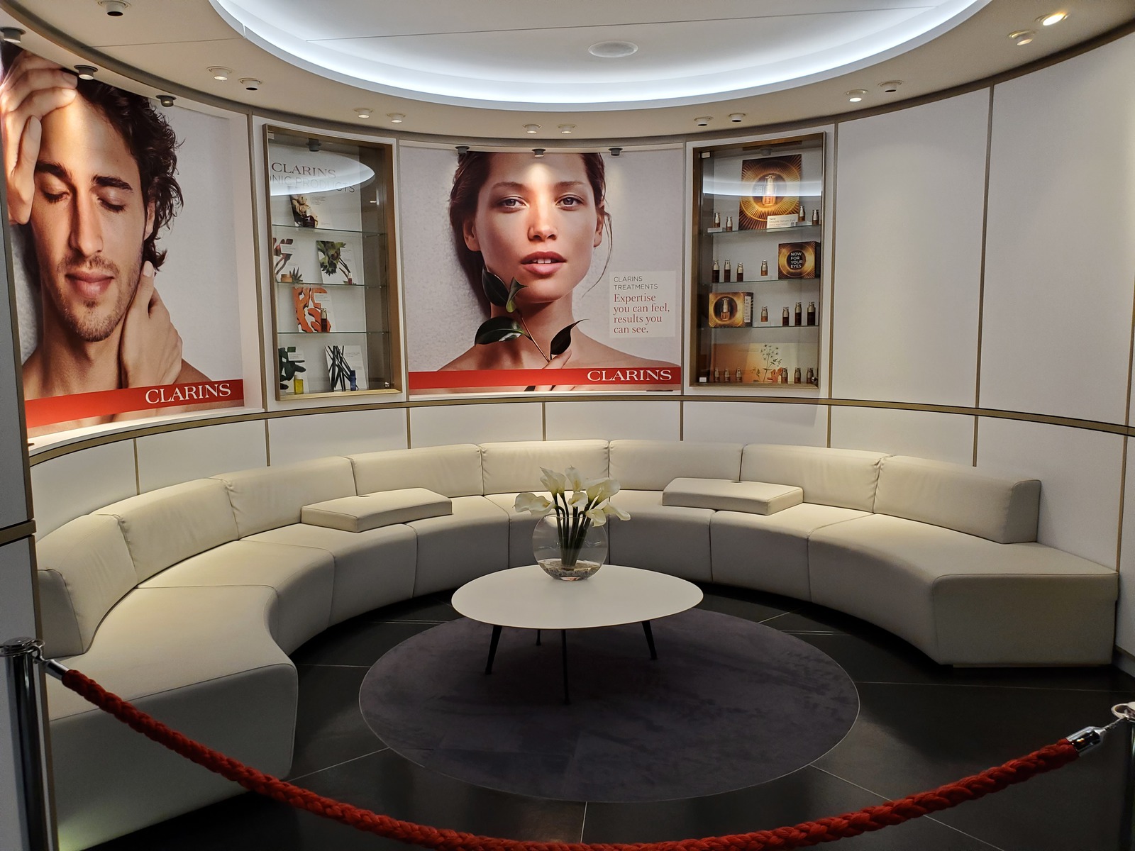 Avis&nbsp;: Salon Air France - Paris Charles De Gaulle Terminal 2E Hall L - 20211103_150307