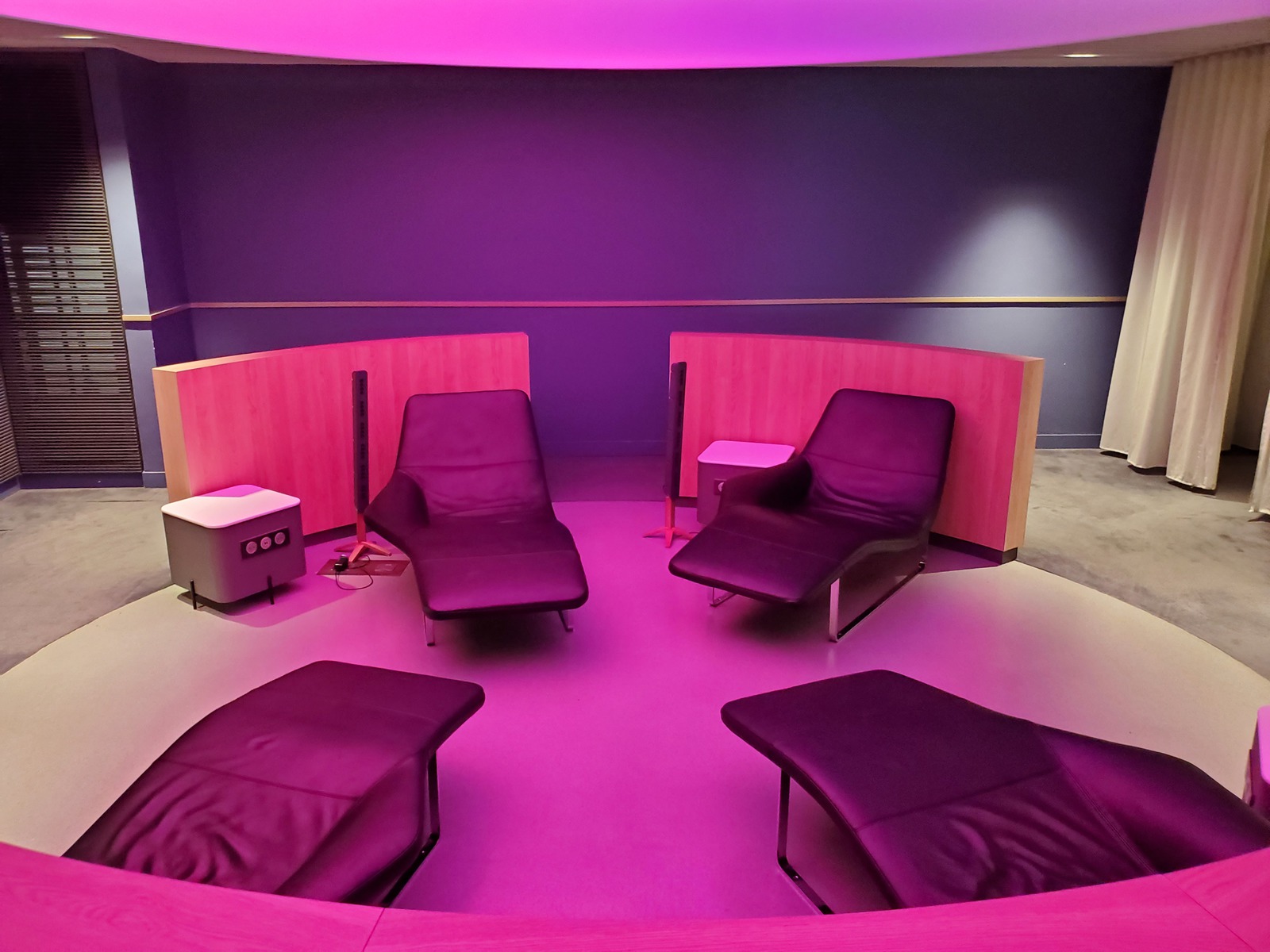 Avis&nbsp;: Salon Air France - Paris Charles De Gaulle Terminal 2E Hall L - 20211103_154427