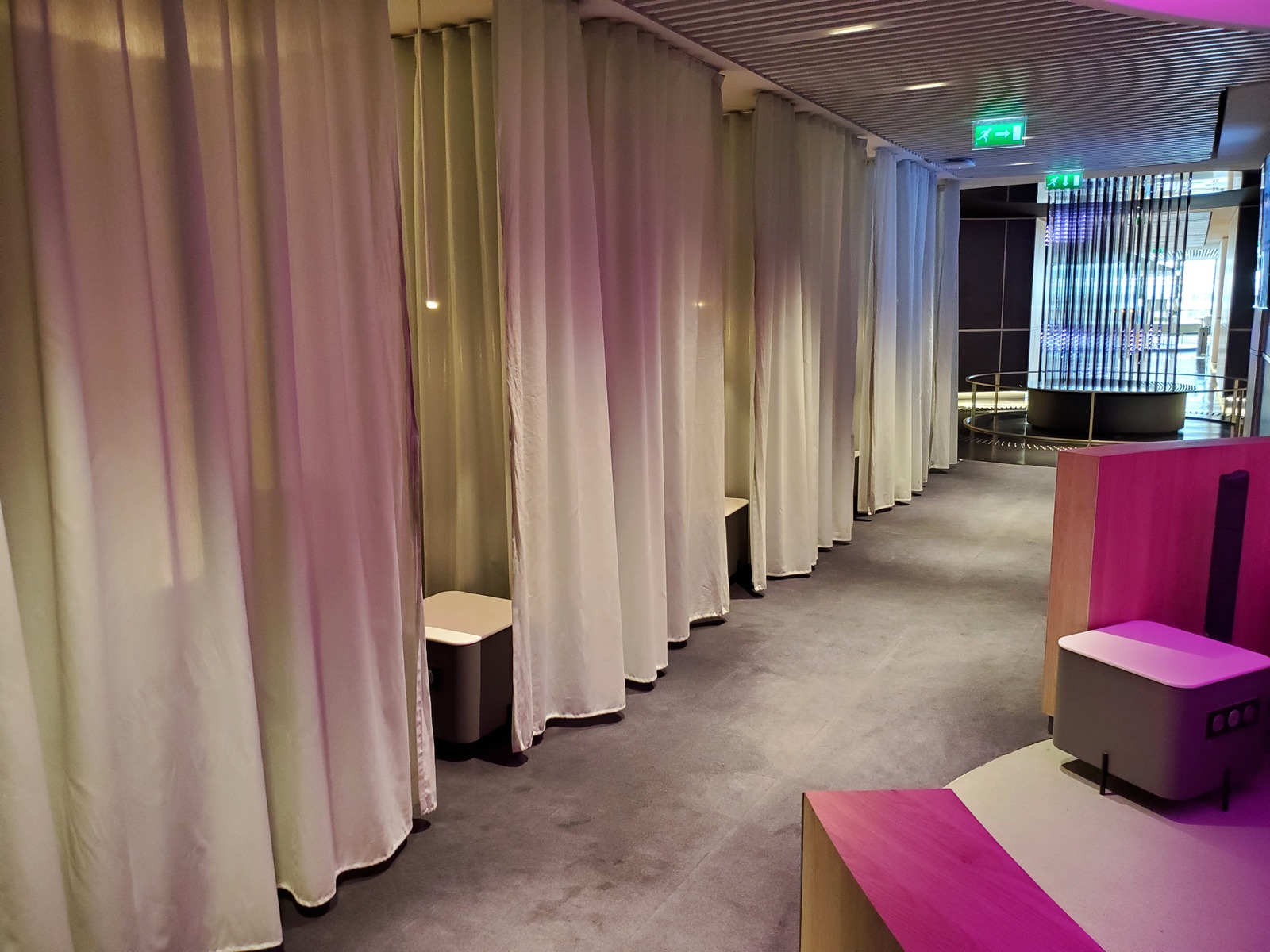 Avis&nbsp;: Salon Air France - Paris Charles De Gaulle Terminal 2E Hall L - 20211103_154545