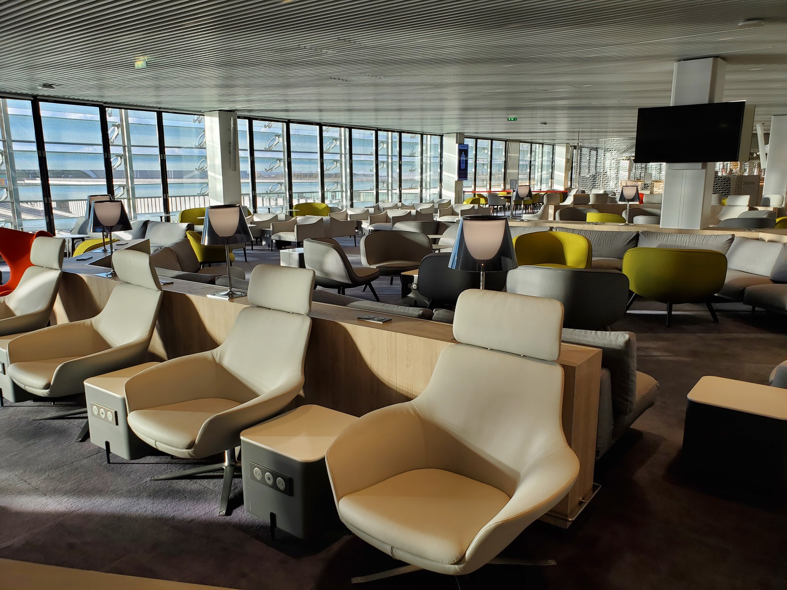 Avis&nbsp;: Salon Air France - Paris Charles De Gaulle Terminal 2E Hall L - 20211103_155426