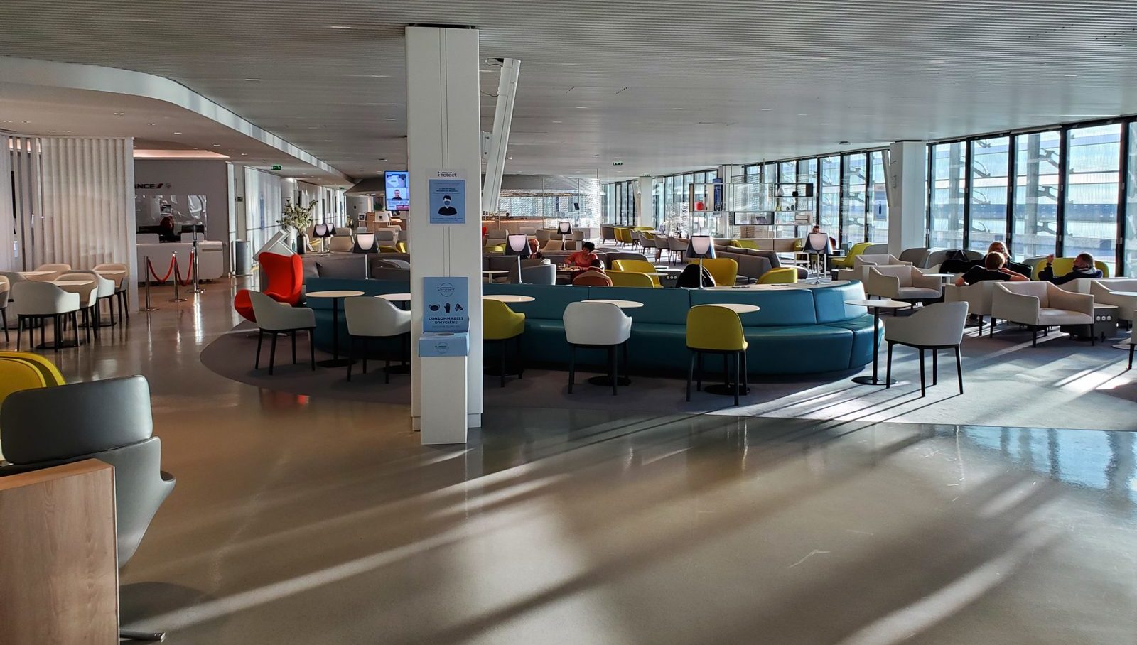 Air France lounge CDG Terminal 2E Hall L