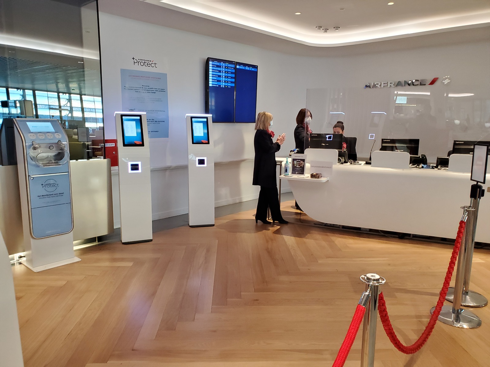 Avis&nbsp;: Salon Air France - Paris Charles De Gaulle Terminal 2E Hall L - 20211103_165555