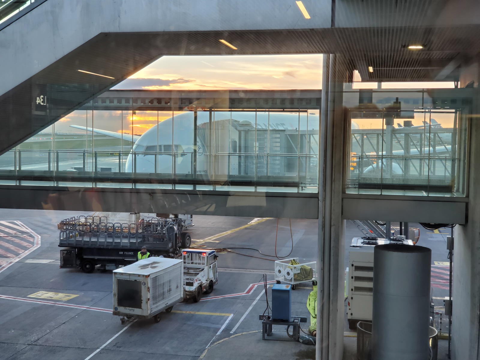 Avis&nbsp;: Salon Air France - Paris Charles De Gaulle Terminal 2E Hall L - 20211103_171547