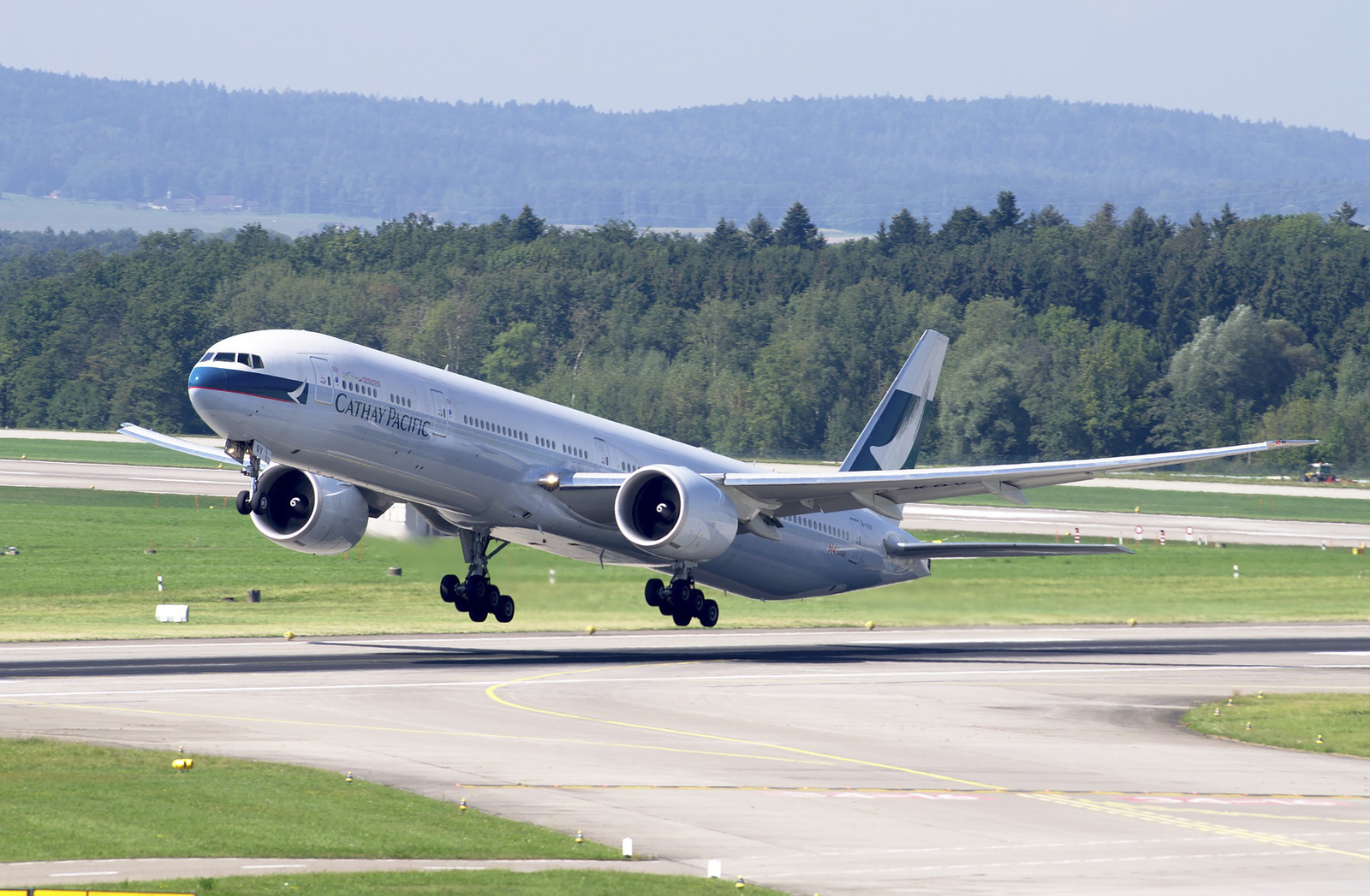The ultimate guide to Asia Miles from Cathay Pacific - Cathay Pacific 777