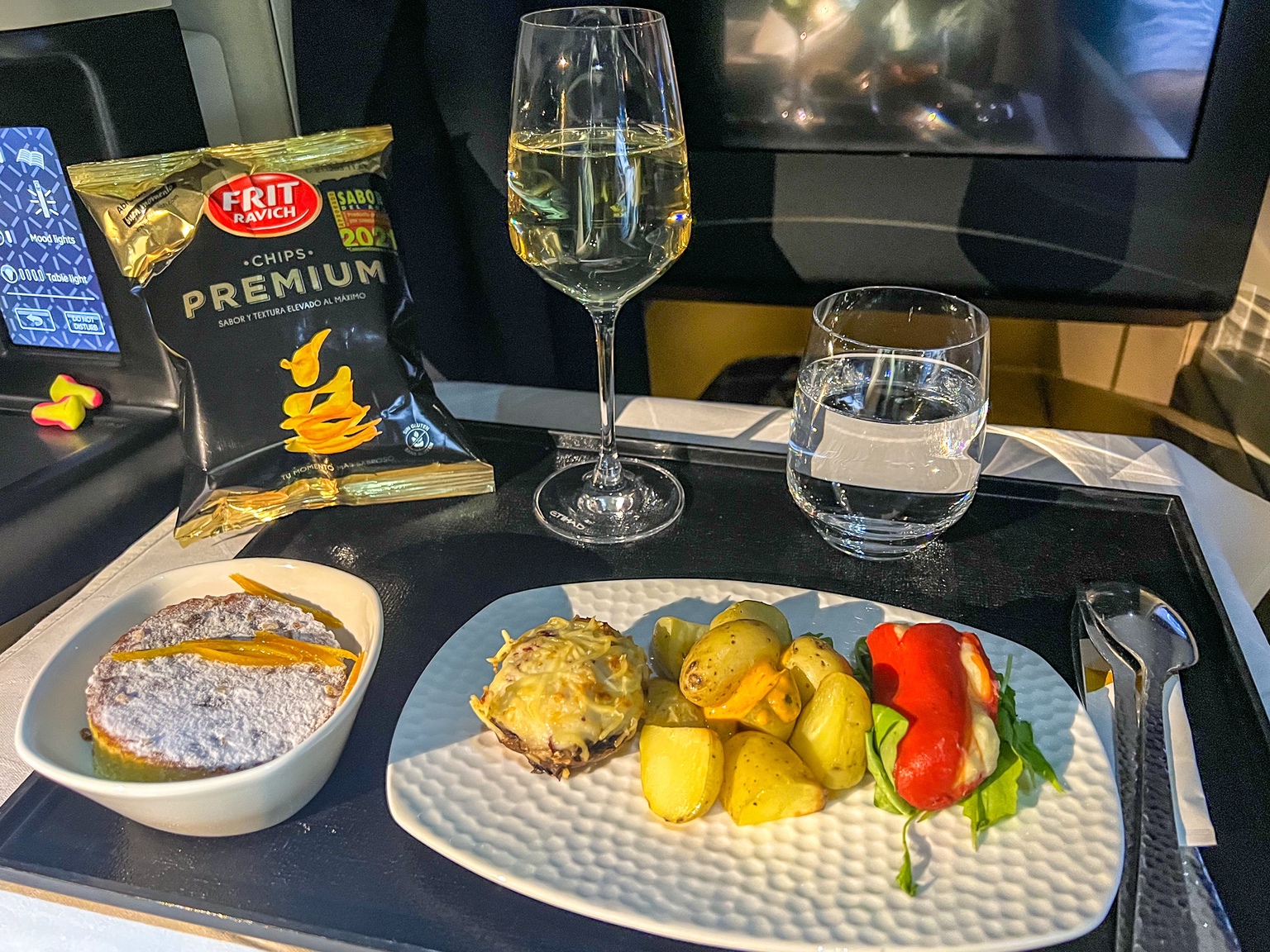 Booking Your First Flight in Business Class - Étihad Business BCN-DXB-19