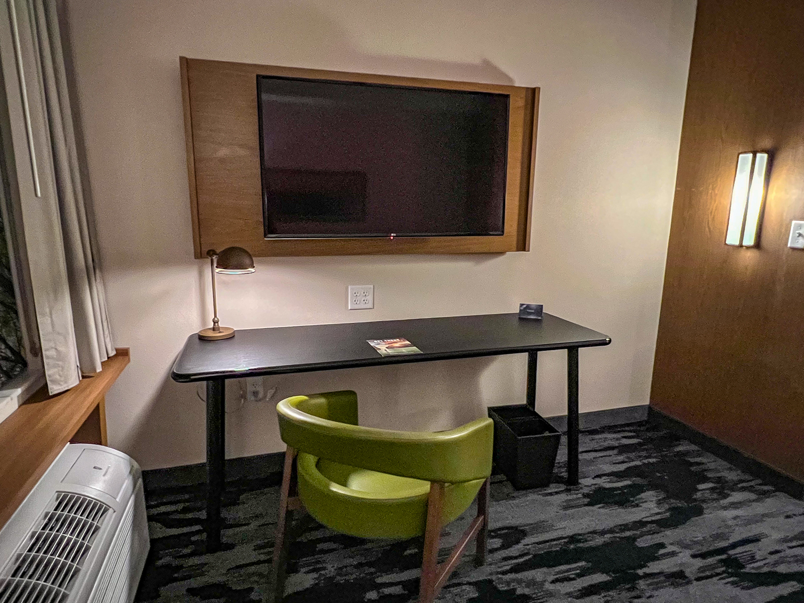 Review: Fairfield Inn & Suites Orlando at Flamingo Crossings Town Center | Marriott Bonvoy - Fairfield Inn & Suites Orlando at FLAMINGO CROSSINGS<sup>&reg;</sup> Town Center-11