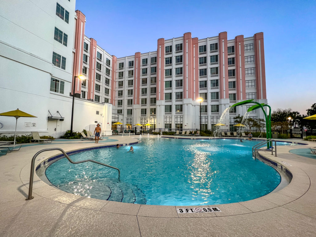 Avis : Fairfield Inn & Suites Orlando at Flamingo Crossings Town Center | Marriott Bonvoy - Fairfield Inn Suites Orlando at FLAMINGO CROSSINGS® Town Center