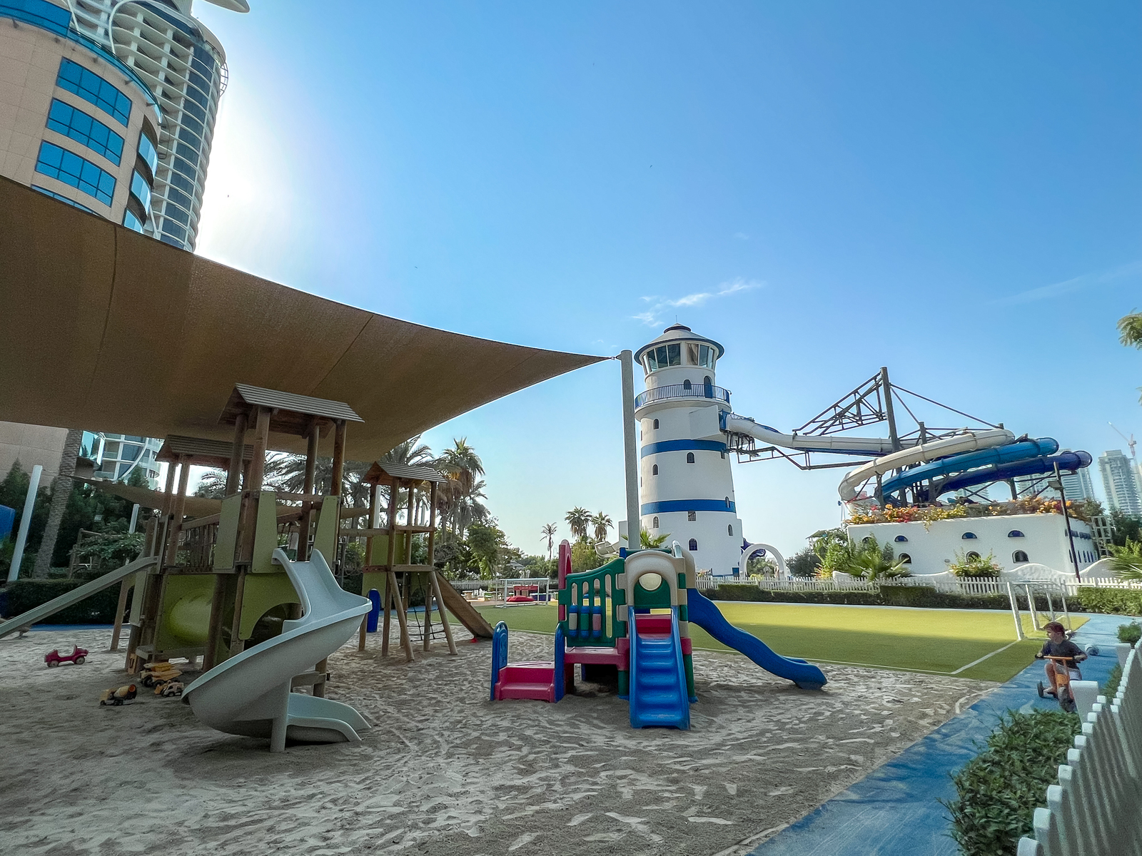 Le Meridien Mina Seyahi Beach Resort and Waterpark