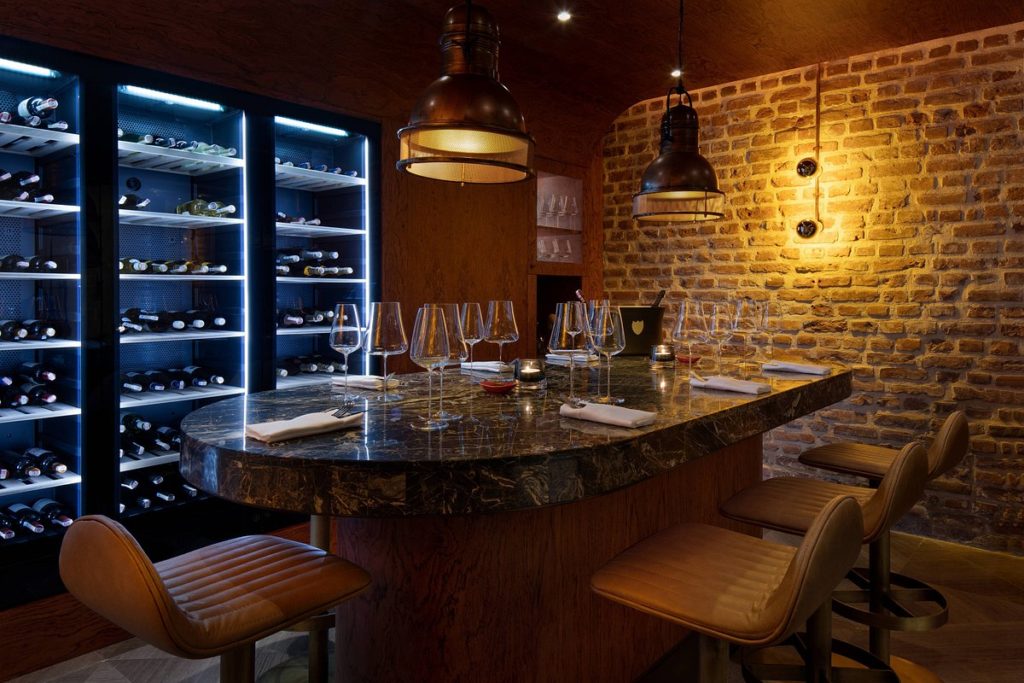 Wine cellar – Crédit JW Marriott Istanbul Bosphorus