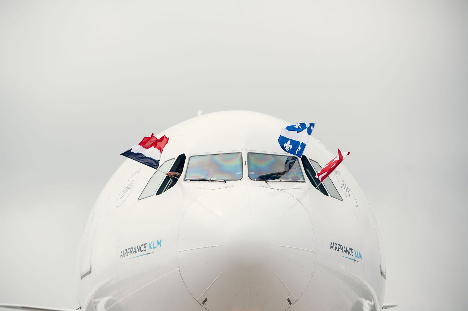 Air France: Inauguration of the direct flight Quebec YQB - Paris - Aircraft Nex and Flags