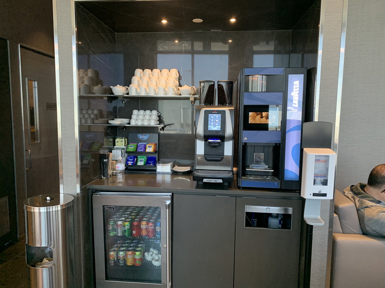 Avis : Salon Feuille d’érable d’Air Canada à Saskatoon - Salon Feuille Érable Saskatoon Café