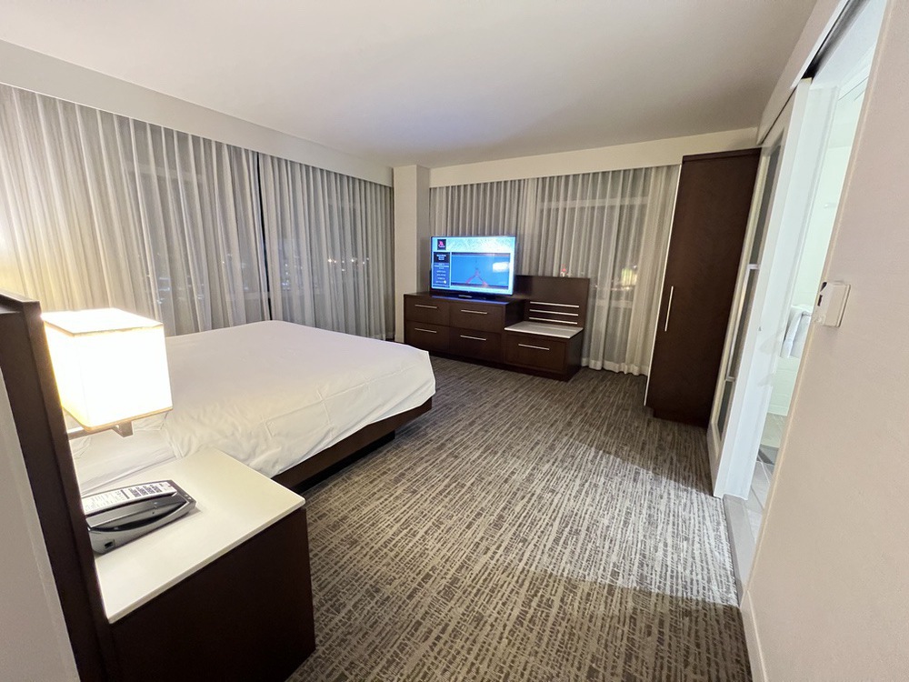Review&nbsp;: Hotel Marriott Calgary Airport Terminal | Marriott Bonvoy - Chambre . --