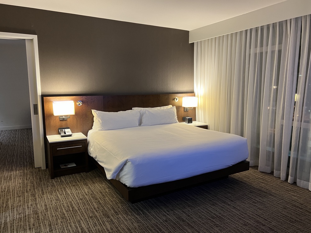 Review&nbsp;: Hotel Marriott Calgary Airport Terminal | Marriott Bonvoy - Chambre . --