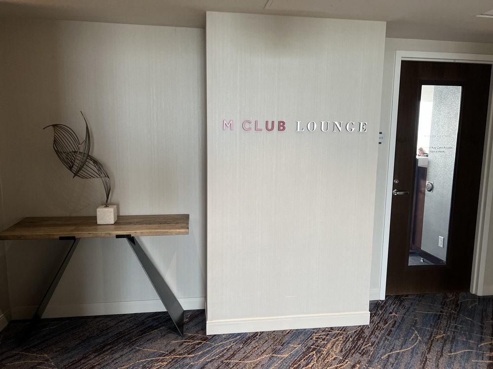 Review&nbsp;: Hotel Marriott Calgary Airport Terminal | Marriott Bonvoy - M Club Buffet --