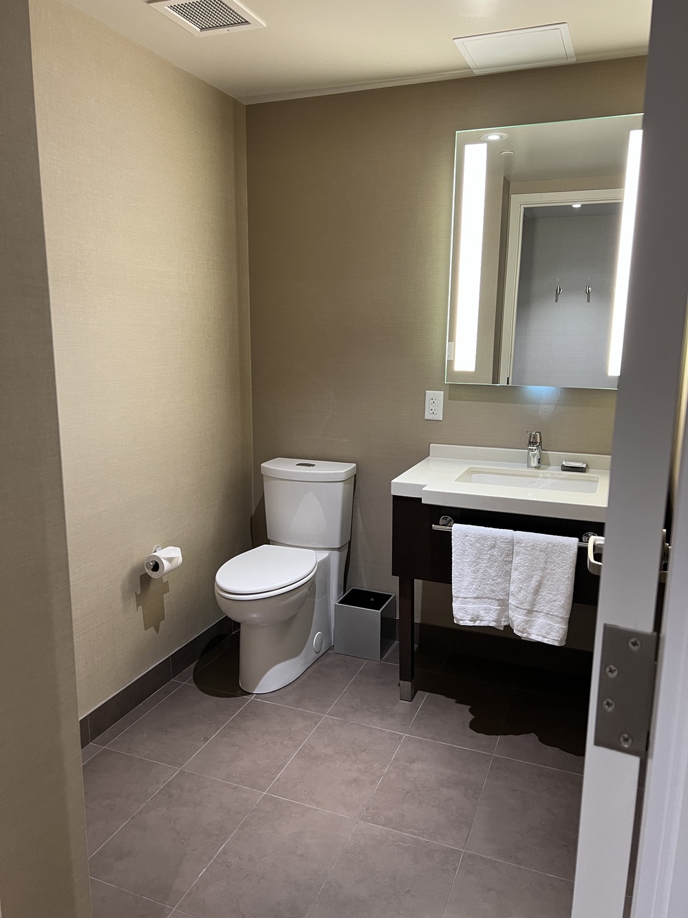 Review&nbsp;: Hotel Marriott Calgary Airport Terminal | Marriott Bonvoy - Toilettes