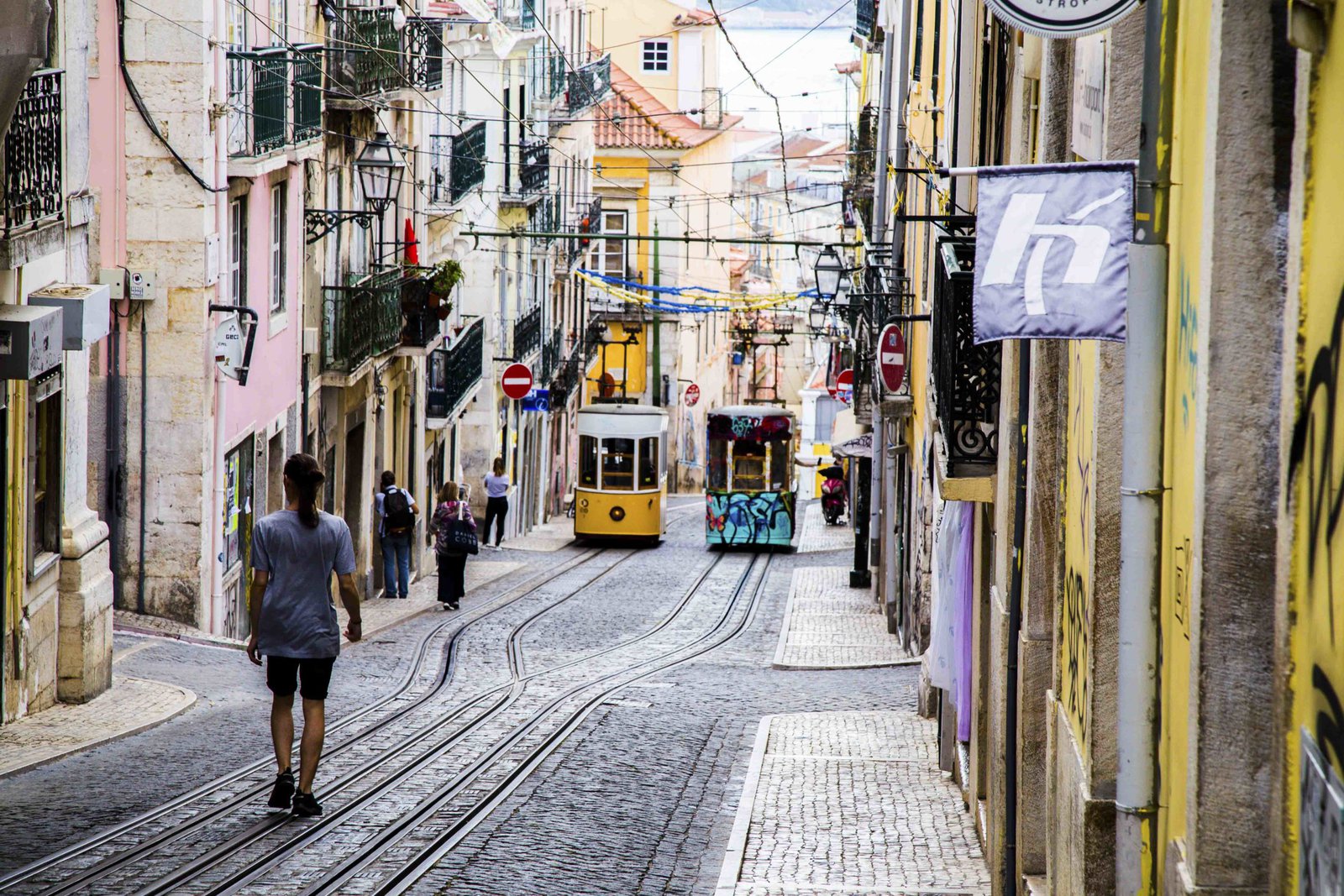 Portugal Tourist Guide |  Itineraries and activities