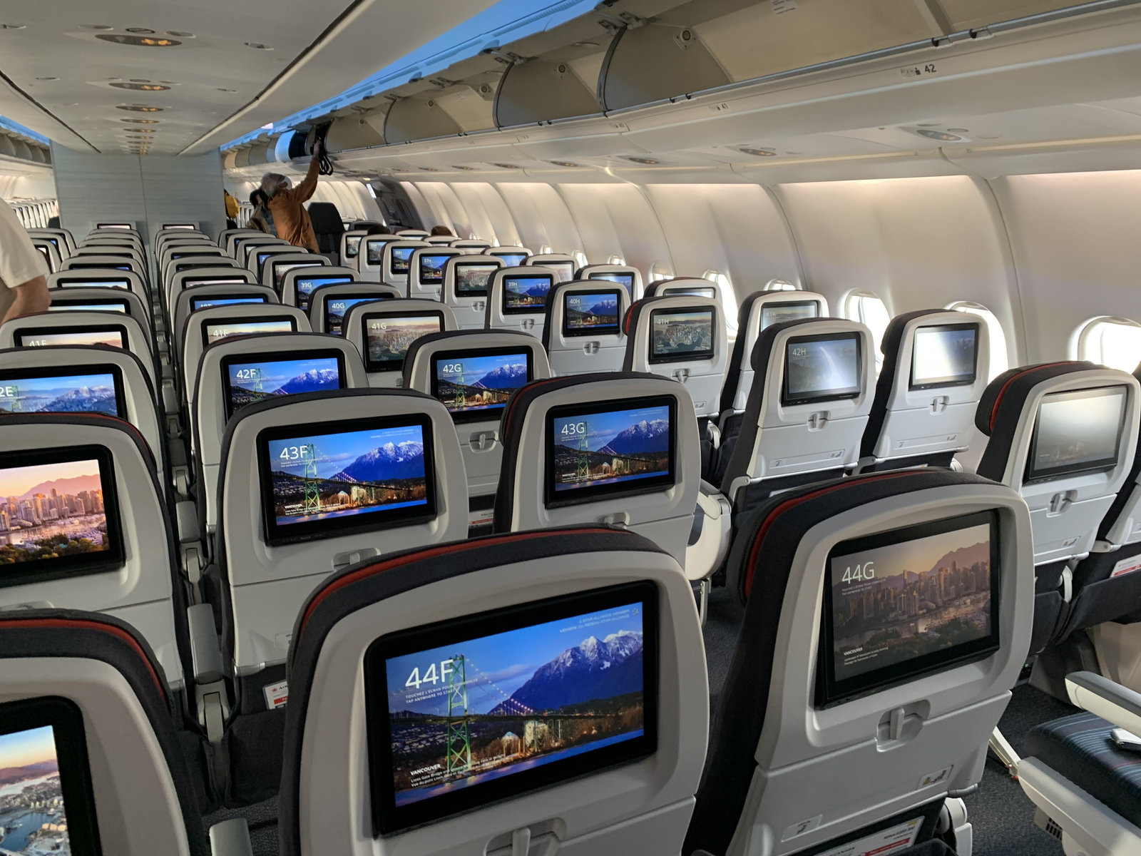 Rabais pour les tarifs d’urgence familiale et décès : comment économiser sur le billet d’avion - Sièges Avion