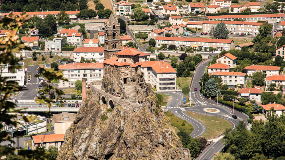 Puy en velay Rocher Saint Michel d Aiguilhe