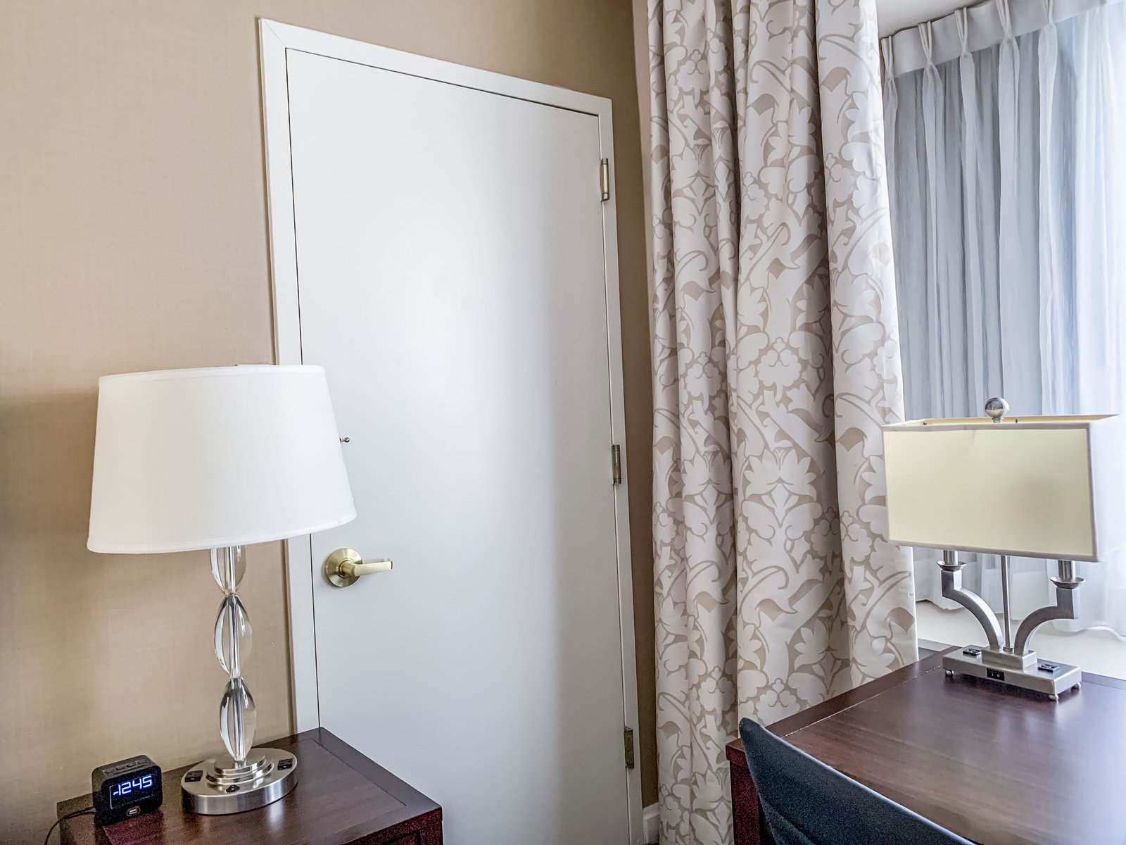 Review&nbsp;: Capital Hilton DC | Hilton Honors Hotel - Capital Hilton DC-Chambre47