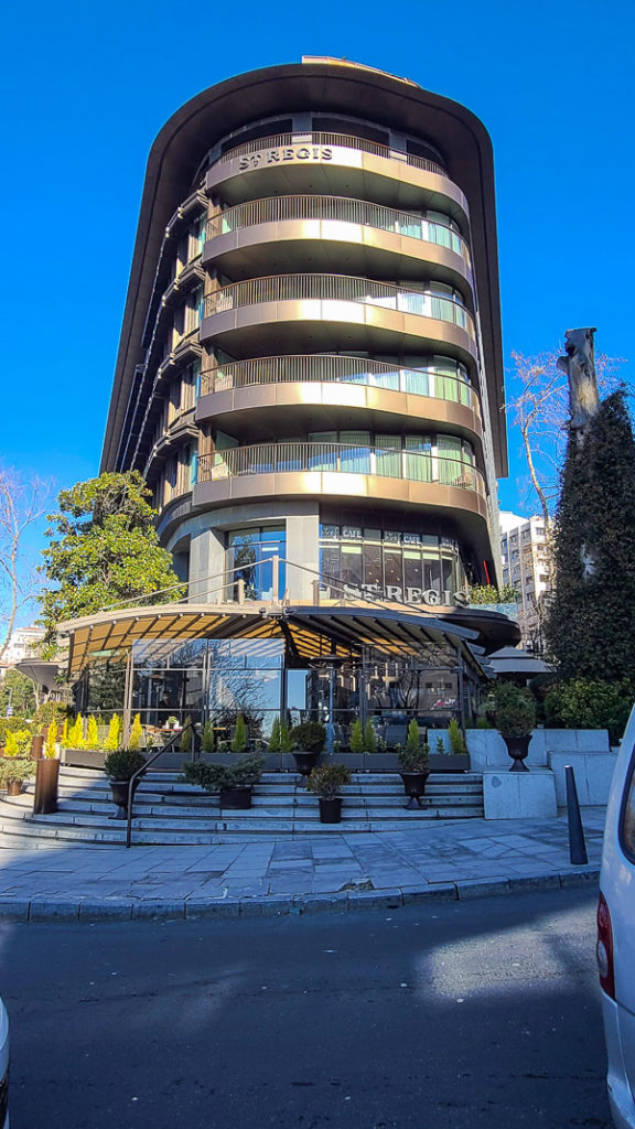 Hotel – The St Regis Istanbul- Crédit André