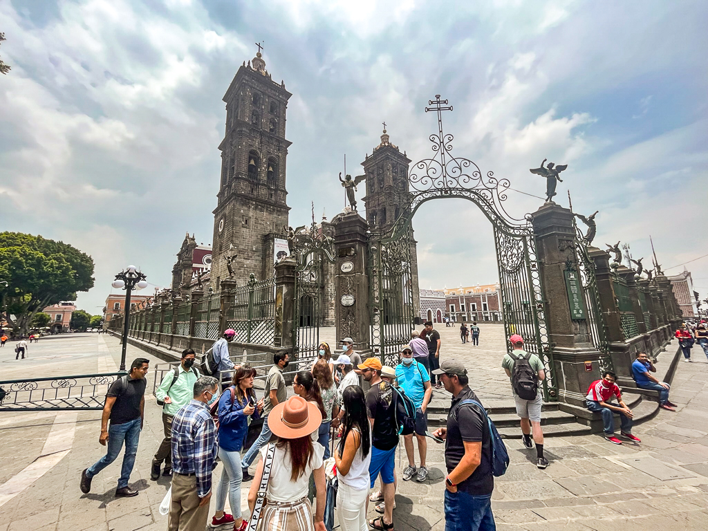 Mexico: 14 days backpacking in Mexico City and Holbox - Cathédrale