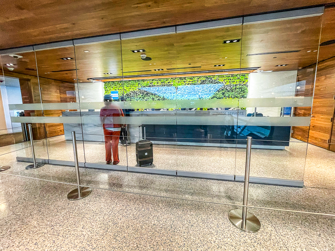 Lounge Centurion – Denver International Airport-02