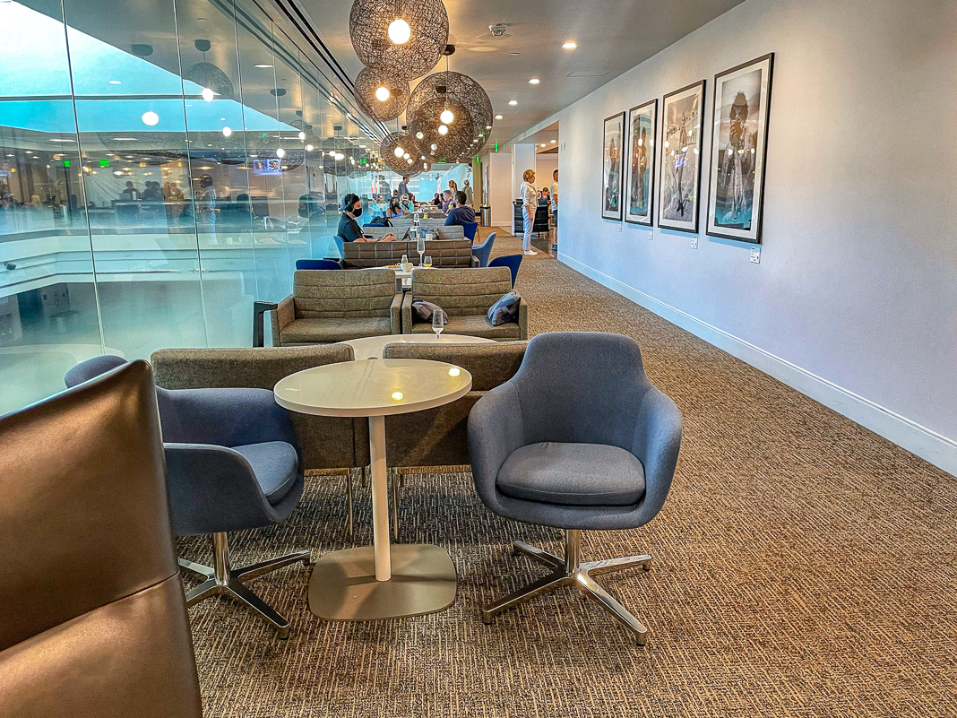 Avis&nbsp;: Salon American Express Centurion à Denver - Lounge Centurion Denver International Airport 03