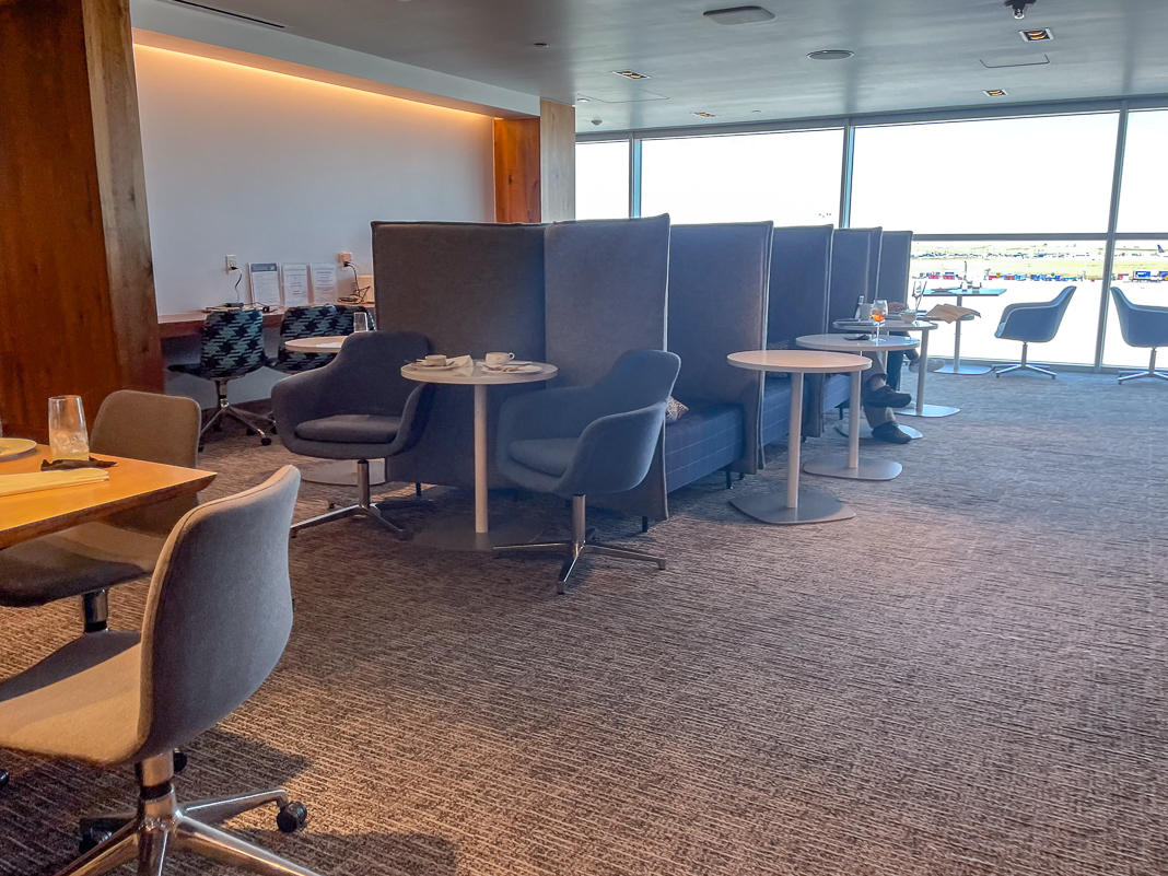 Avis&nbsp;: Salon American Express Centurion à Denver - Lounge Centurion Denver International Airport 04