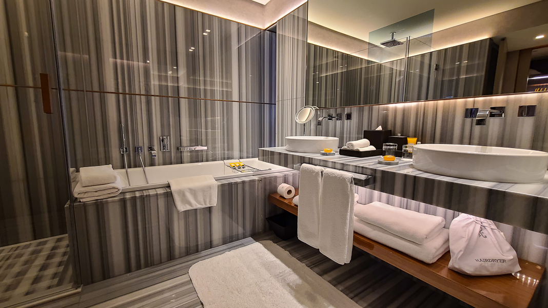 Review: Le St. Regis Istanbul | Marriott Bonvoy - The St Regis Istanbul- Crédit André