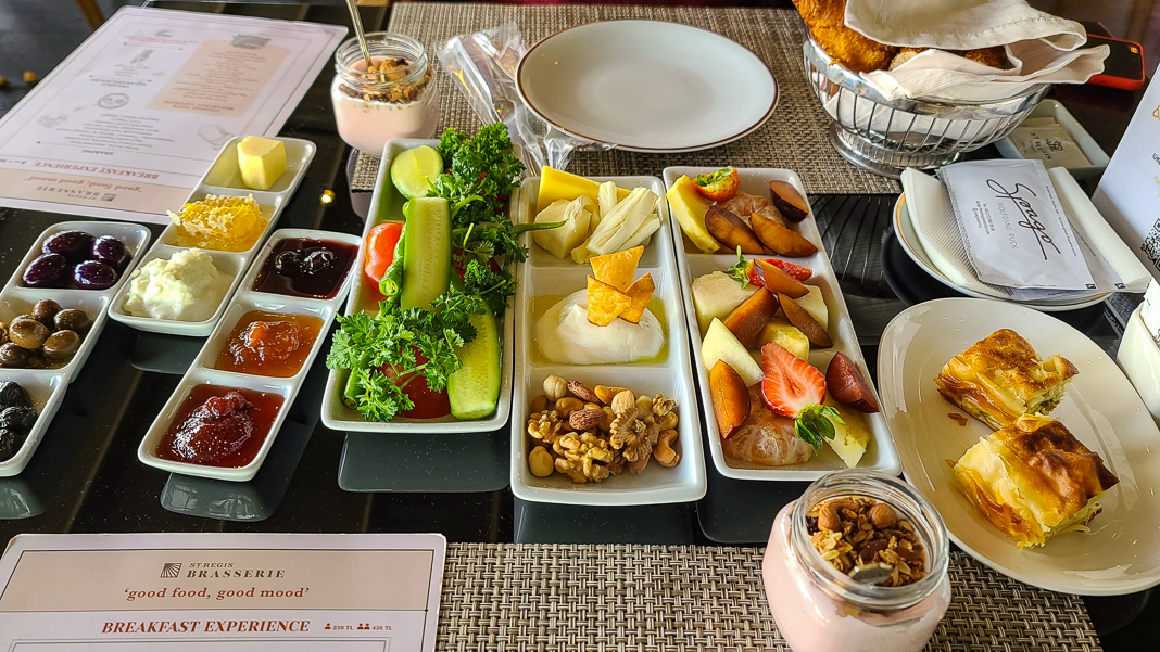 Review: Le St. Regis Istanbul | Marriott Bonvoy - The St Regis Istanbul- Crédit André