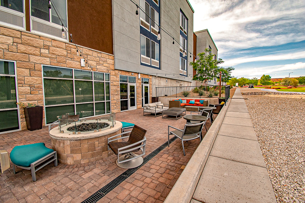 Avis&nbsp;: SpringHill Suites St. George Washington, Utah | Marriott Bonvoy - St George Crédit Annie Tremblay 40
