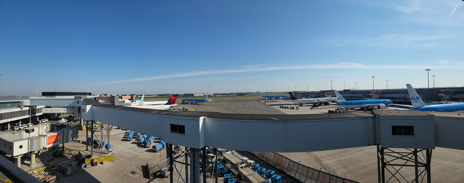 Review: KLM Amsterdam Non-Schengen Crown Lounge - 20220814-100345-2